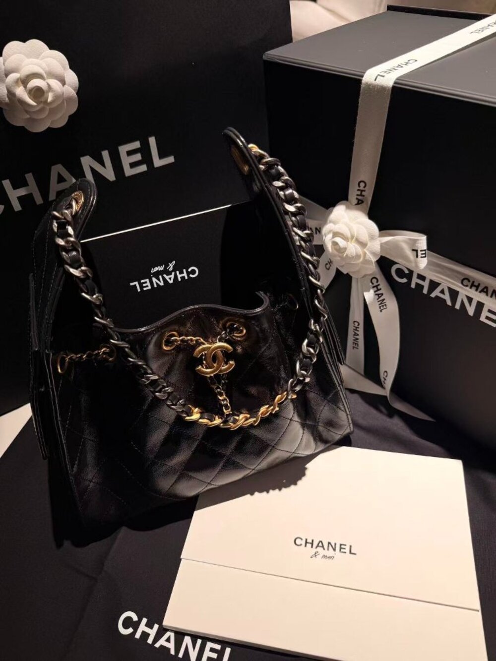 Classic CHANEL Bag: A Stylish and Versatile Choice for Elegance